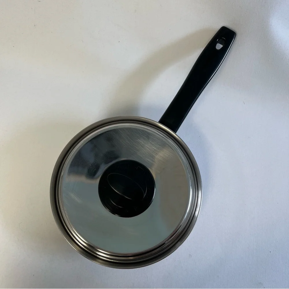 EKCO Classic Stainless Steel 1Q Sauce Pan w/Lid - Picture 3 of 6